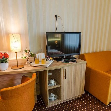 Hotel Alte Post เลียร์เทอ ภายนอก รูปภาพ